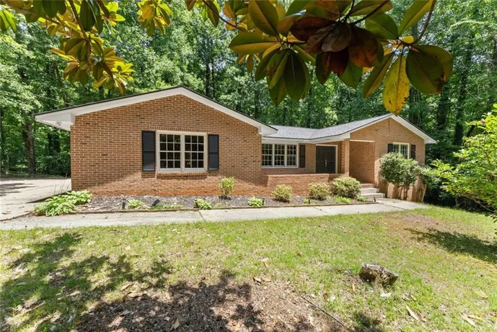 20 Pine Lake Drive, Cumming, Georgia 30040