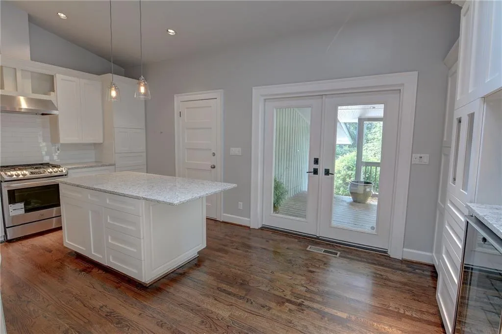 1878 Old Dominion Drive, Sandy Springs, Georgia 30350, 4 Bedrooms Bedrooms, ,2 BathroomsBathrooms,Residential,Sold,1878 Old Dominion Drive,6564102