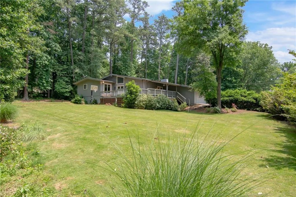 1878 Old Dominion Drive, Sandy Springs, Georgia 30350, 4 Bedrooms Bedrooms, ,2 BathroomsBathrooms,Residential,Sold,1878 Old Dominion Drive,6564102