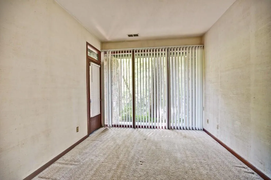 5190 Vernon Springs Trail, Atlanta, Georgia 30327, 4 Bedrooms Bedrooms, ,3 BathroomsBathrooms,Residential,Sold,5190 Vernon Springs Trail,5741160