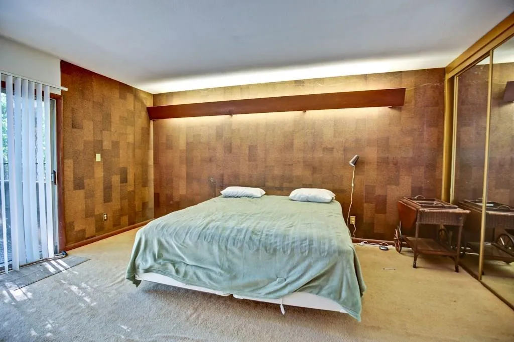 5190 Vernon Springs Trail, Atlanta, Georgia 30327, 4 Bedrooms Bedrooms, ,3 BathroomsBathrooms,Residential,Sold,5190 Vernon Springs Trail,5741160