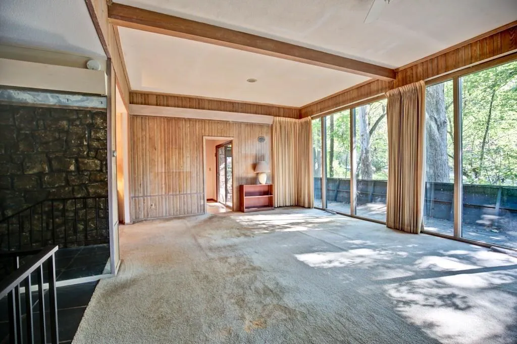 5190 Vernon Springs Trail, Atlanta, Georgia 30327, 4 Bedrooms Bedrooms, ,3 BathroomsBathrooms,Residential,Sold,5190 Vernon Springs Trail,5741160