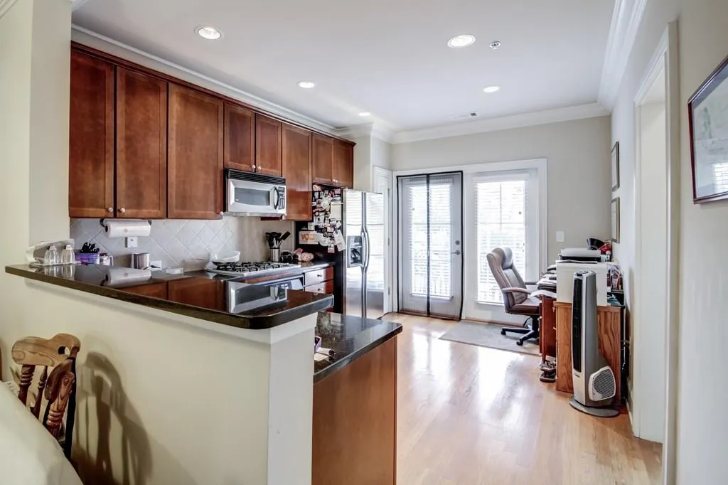 244 Le Gran Bend Unit 0, Sandy Springs, Georgia 30328, 2 Bedrooms Bedrooms, ,2 BathroomsBathrooms,Residential,Sold,244 Le Gran Bend Unit 0,5969139