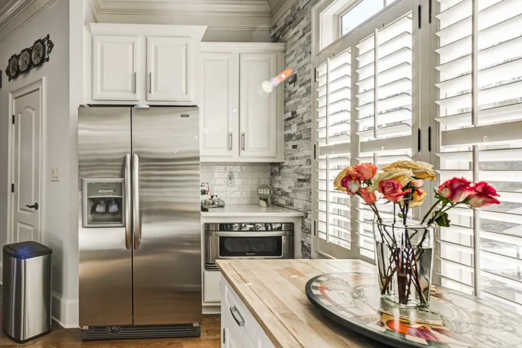 928 Boudreau Court, Sandy Springs, Georgia 30328, 3 Bedrooms Bedrooms, ,3 BathroomsBathrooms,Residential,Sold,928 Boudreau Court,6813596