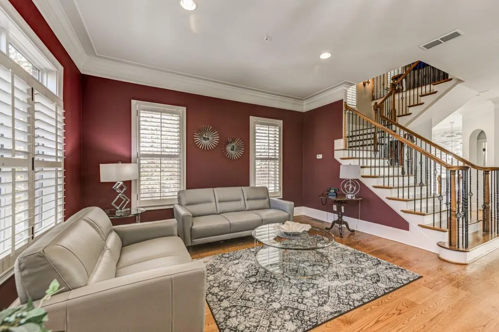 928 Boudreau Court, Sandy Springs, Georgia 30328, 3 Bedrooms Bedrooms, ,3 BathroomsBathrooms,Residential,Sold,928 Boudreau Court,6813596