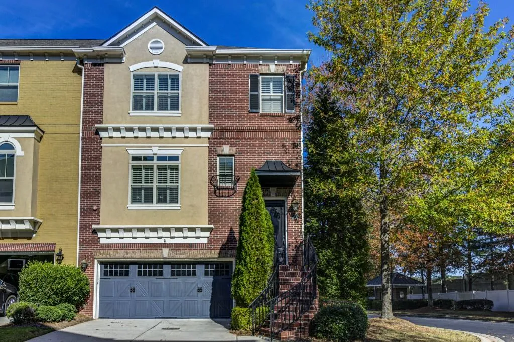 928 Boudreau Court, Sandy Springs, Georgia 30328, 3 Bedrooms Bedrooms, ,3 BathroomsBathrooms,Residential,Sold,928 Boudreau Court,6813596