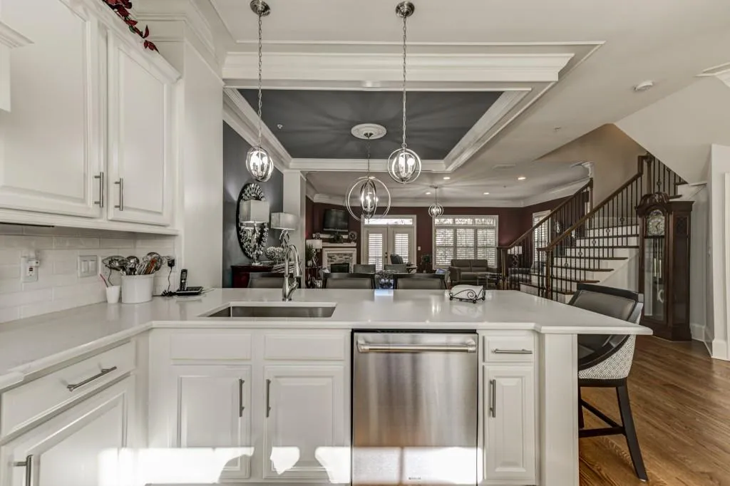 928 Boudreau Court, Sandy Springs, Georgia 30328, 3 Bedrooms Bedrooms, ,3 BathroomsBathrooms,Residential,Sold,928 Boudreau Court,6813596