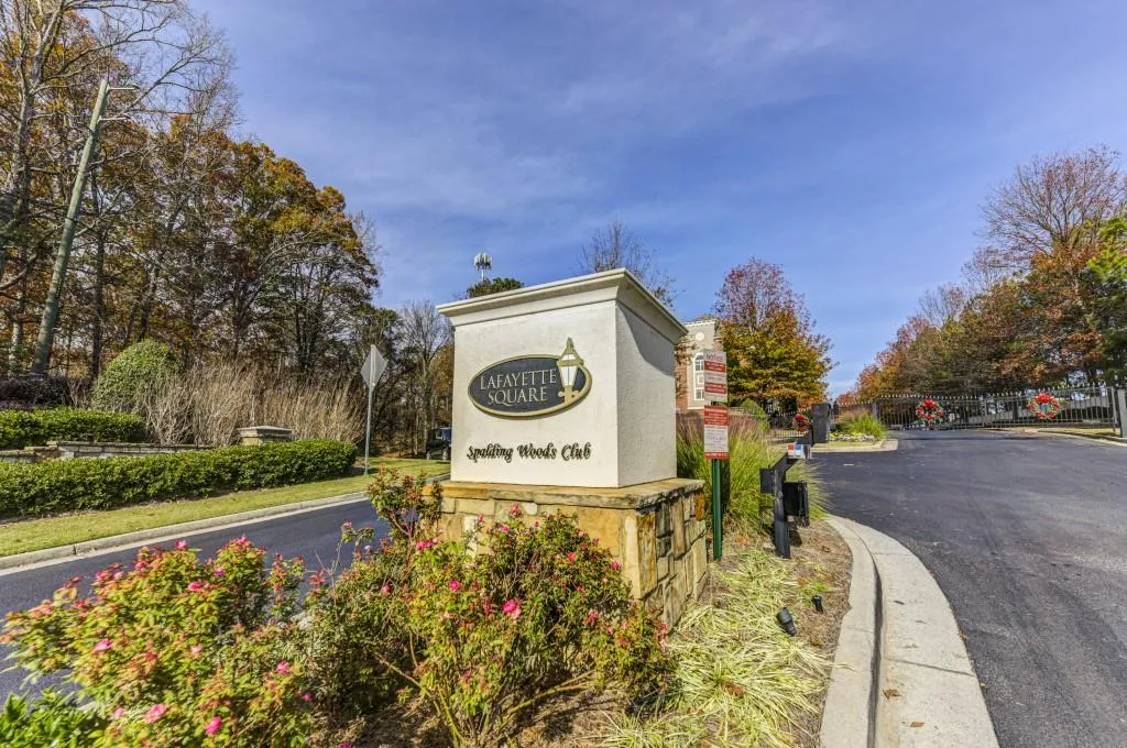 928 Boudreau Court, Sandy Springs, Georgia 30328, 3 Bedrooms Bedrooms, ,3 BathroomsBathrooms,Residential,Sold,928 Boudreau Court,6813596