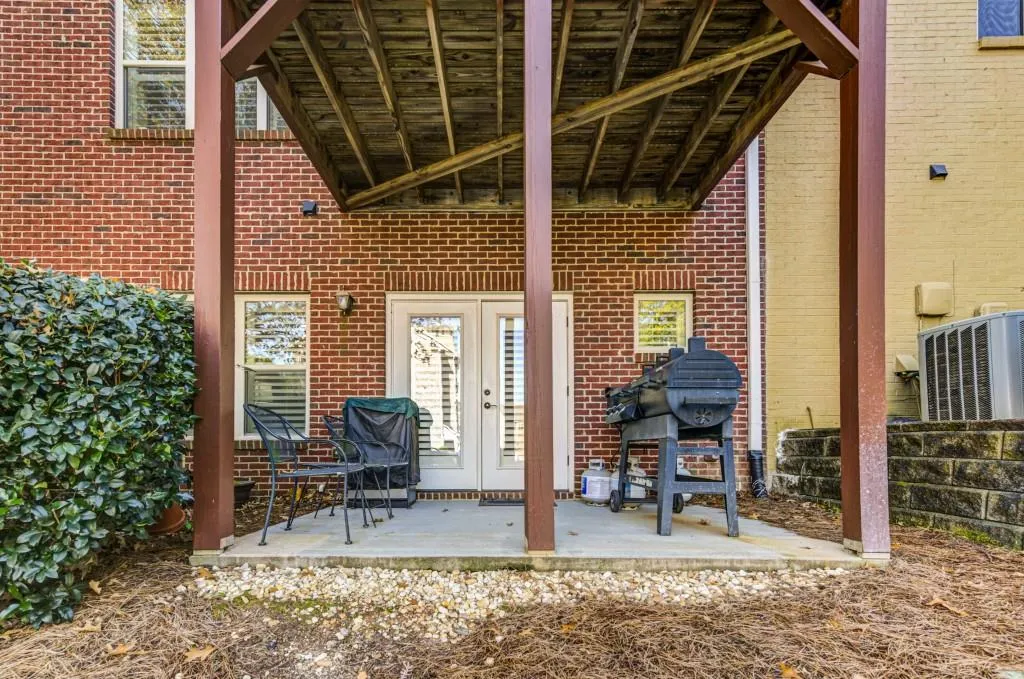 928 Boudreau Court, Sandy Springs, Georgia 30328, 3 Bedrooms Bedrooms, ,3 BathroomsBathrooms,Residential,Sold,928 Boudreau Court,6813596