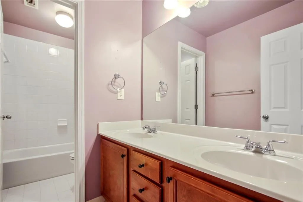 5569 Julian Place, Atlanta, Georgia 30342, 4 Bedrooms Bedrooms, ,3 BathroomsBathrooms,Residential,Sold,5569 Julian Place,6921631