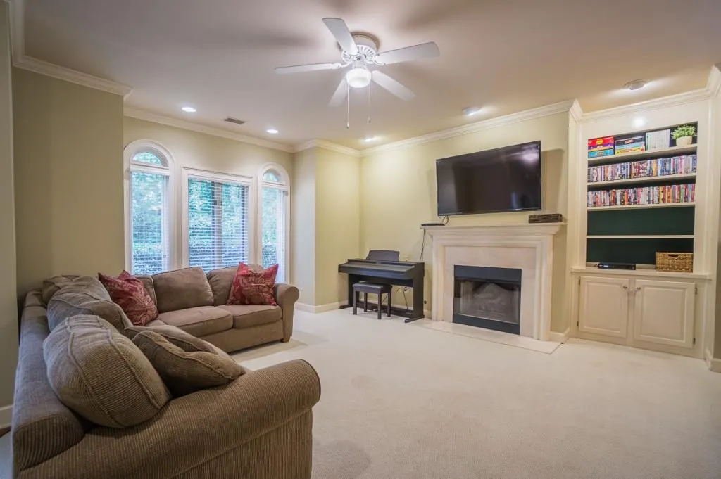 22 Westfair Court, Atlanta, Georgia 30328, 3 Bedrooms Bedrooms, ,2 BathroomsBathrooms,Residential,Sold,22 Westfair Court,5606374