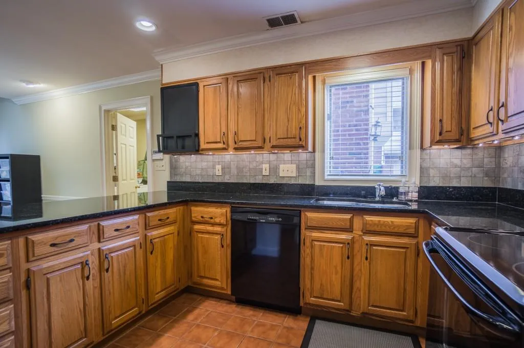 22 Westfair Court, Atlanta, Georgia 30328, 3 Bedrooms Bedrooms, ,2 BathroomsBathrooms,Residential,Sold,22 Westfair Court,5606374