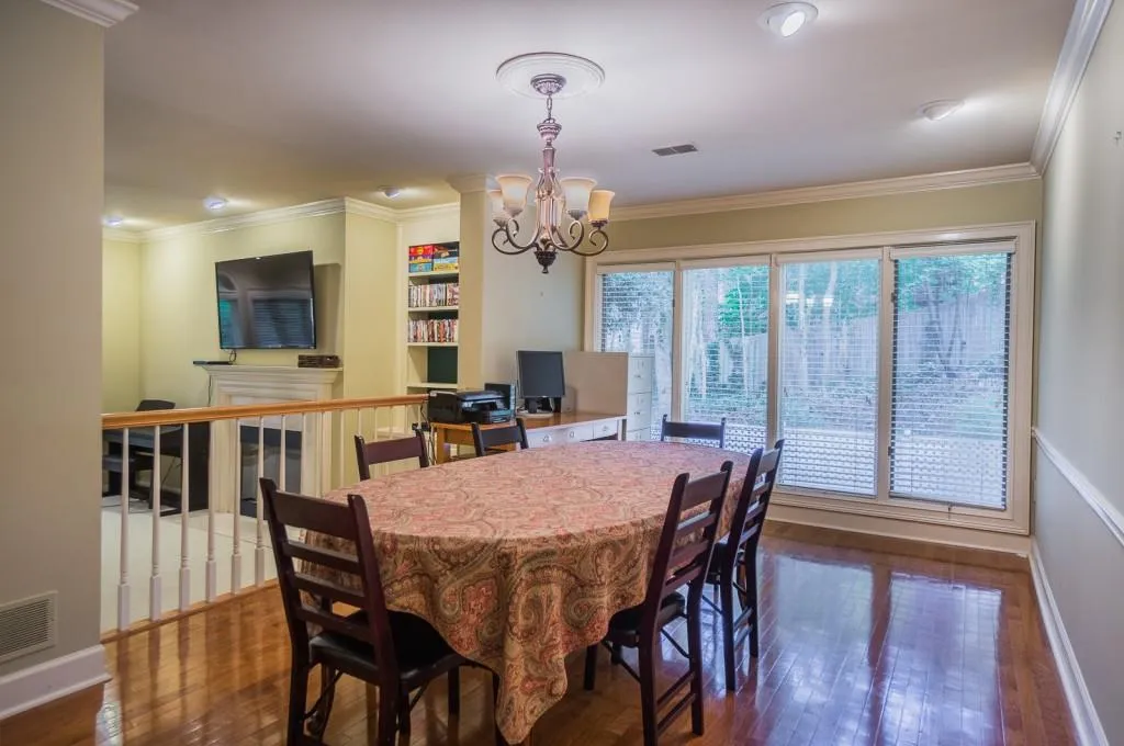 22 Westfair Court, Atlanta, Georgia 30328, 3 Bedrooms Bedrooms, ,2 BathroomsBathrooms,Residential,Sold,22 Westfair Court,5606374