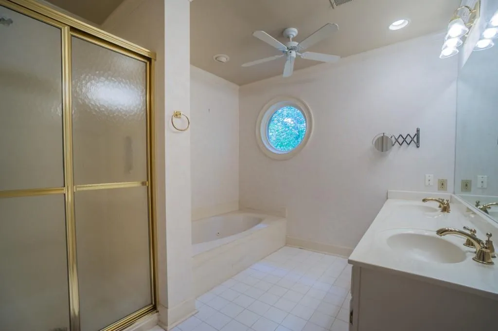22 Westfair Court, Atlanta, Georgia 30328, 3 Bedrooms Bedrooms, ,2 BathroomsBathrooms,Residential,Sold,22 Westfair Court,5606374