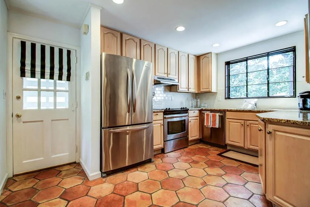 445 Pine Forest Road, Atlanta, Georgia 30342, 3 Bedrooms Bedrooms, ,2 BathroomsBathrooms,Residential,Sold,445 Pine Forest Road,5591241