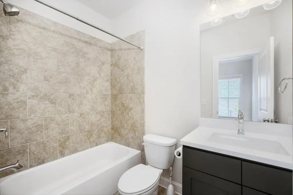 4243 Deming Circle, Sandy Springs, Georgia 30342, 2 Bedrooms Bedrooms, ,2 BathroomsBathrooms,Residential,Sold,4243 Deming Circle,7035161