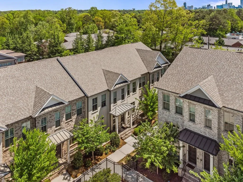 4243 Deming Circle, Sandy Springs, Georgia 30342, 2 Bedrooms Bedrooms, ,2 BathroomsBathrooms,Residential,Sold,4243 Deming Circle,7035161