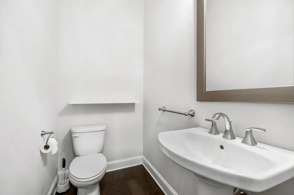 4243 Deming Circle, Sandy Springs, Georgia 30342, 2 Bedrooms Bedrooms, ,2 BathroomsBathrooms,Residential,Sold,4243 Deming Circle,7035161