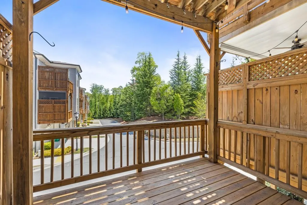 4243 Deming Circle, Sandy Springs, Georgia 30342, 2 Bedrooms Bedrooms, ,2 BathroomsBathrooms,Residential,Sold,4243 Deming Circle,7035161