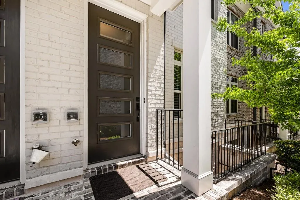 4243 Deming Circle, Sandy Springs, Georgia 30342, 2 Bedrooms Bedrooms, ,2 BathroomsBathrooms,Residential,Sold,4243 Deming Circle,7035161