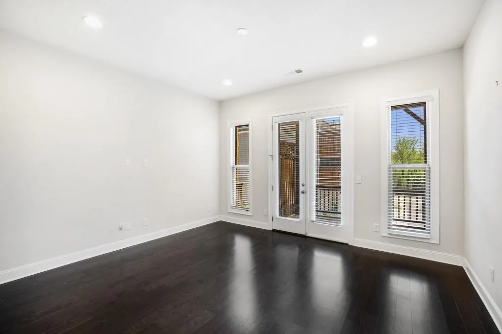 4243 Deming Circle, Sandy Springs, Georgia 30342, 2 Bedrooms Bedrooms, ,2 BathroomsBathrooms,Residential,Sold,4243 Deming Circle,7035161