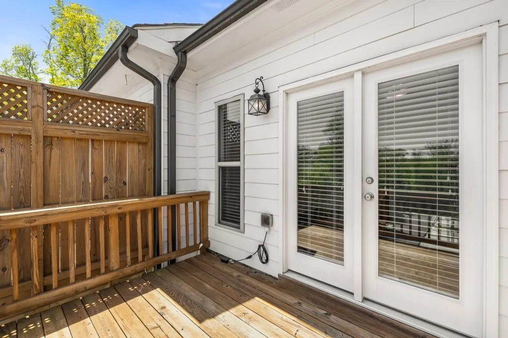 4243 Deming Circle, Sandy Springs, Georgia 30342, 2 Bedrooms Bedrooms, ,2 BathroomsBathrooms,Residential,Sold,4243 Deming Circle,7035161