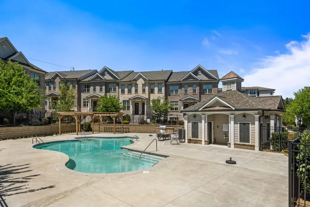 4243 Deming Circle, Sandy Springs, Georgia 30342, 2 Bedrooms Bedrooms, ,2 BathroomsBathrooms,Residential,Sold,4243 Deming Circle,7035161