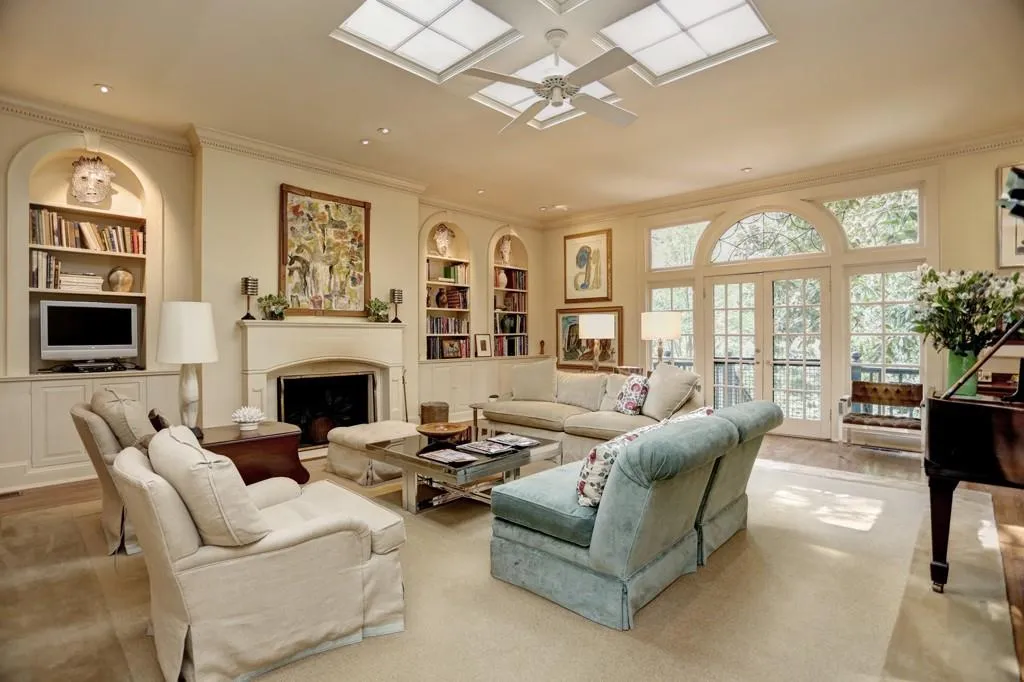 46 Woodcrest Avenue, Atlanta, Georgia 30309, 4 Bedrooms Bedrooms, ,3 BathroomsBathrooms,Residential,Sold,46 Woodcrest Avenue,5745379