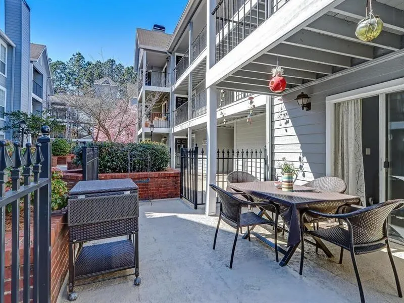 314 Granville Court Unit 314, Atlanta, Georgia 30328, 2 Bedrooms Bedrooms, ,2 BathroomsBathrooms,Residential,Sold,314 Granville Court Unit 314,6850793