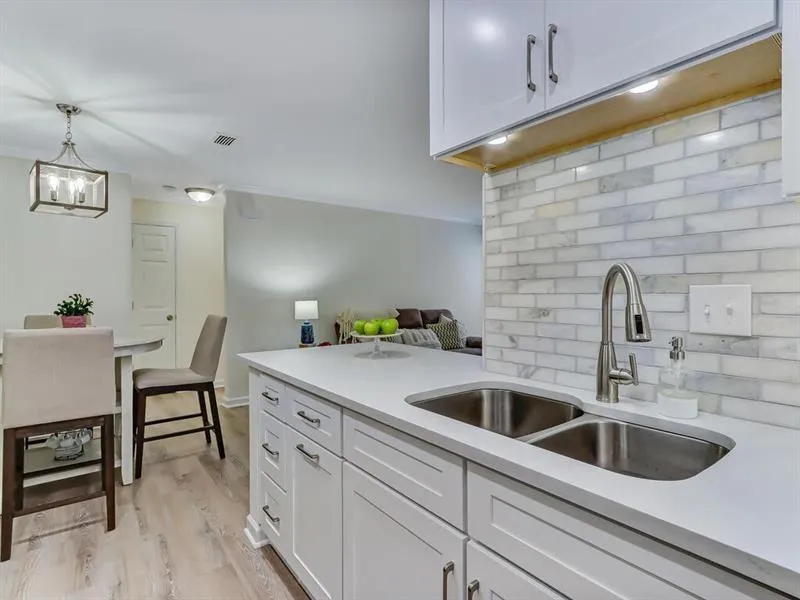 314 Granville Court Unit 314, Atlanta, Georgia 30328, 2 Bedrooms Bedrooms, ,2 BathroomsBathrooms,Residential,Sold,314 Granville Court Unit 314,6850793