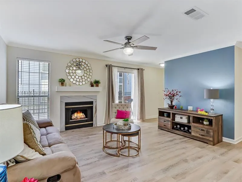 314 Granville Court Unit 314, Atlanta, Georgia 30328, 2 Bedrooms Bedrooms, ,2 BathroomsBathrooms,Residential,Sold,314 Granville Court Unit 314,6850793