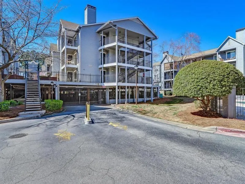 314 Granville Court Unit 314, Atlanta, Georgia 30328, 2 Bedrooms Bedrooms, ,2 BathroomsBathrooms,Residential,Sold,314 Granville Court Unit 314,6850793