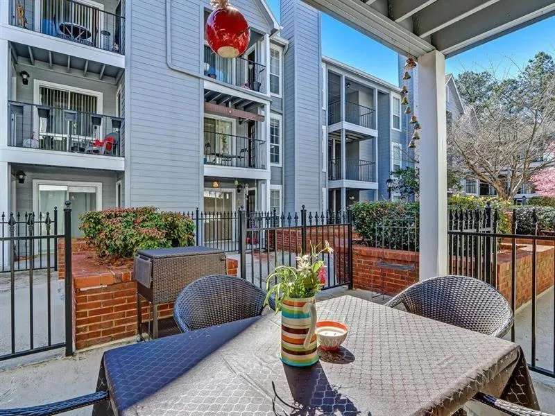 314 Granville Court Unit 314, Atlanta, Georgia 30328, 2 Bedrooms Bedrooms, ,2 BathroomsBathrooms,Residential,Sold,314 Granville Court Unit 314,6850793
