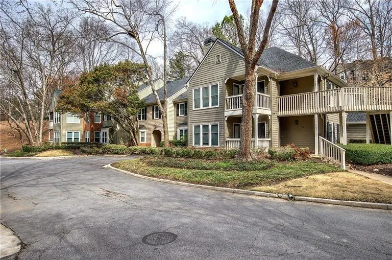 505 Bainbridge Drive, Atlanta, Georgia 30327, 2 Bedrooms Bedrooms, ,2 BathroomsBathrooms,Residential,Sold,505 Bainbridge Drive,7559442