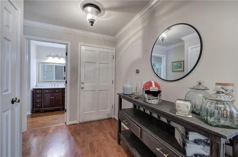 505 Bainbridge Drive, Atlanta, Georgia 30327, 2 Bedrooms Bedrooms, ,2 BathroomsBathrooms,Residential,Sold,505 Bainbridge Drive,7559442