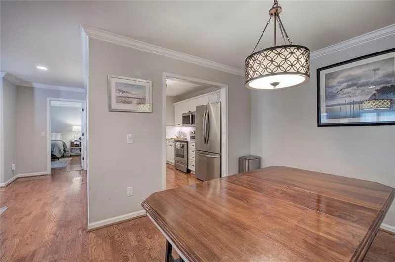 505 Bainbridge Drive, Atlanta, Georgia 30327, 2 Bedrooms Bedrooms, ,2 BathroomsBathrooms,Residential,Sold,505 Bainbridge Drive,7559442
