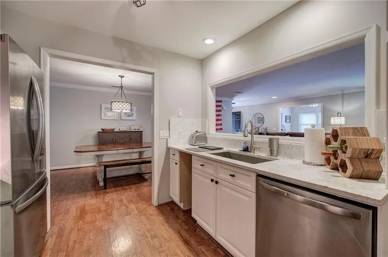505 Bainbridge Drive, Atlanta, Georgia 30327, 2 Bedrooms Bedrooms, ,2 BathroomsBathrooms,Residential,Sold,505 Bainbridge Drive,7559442
