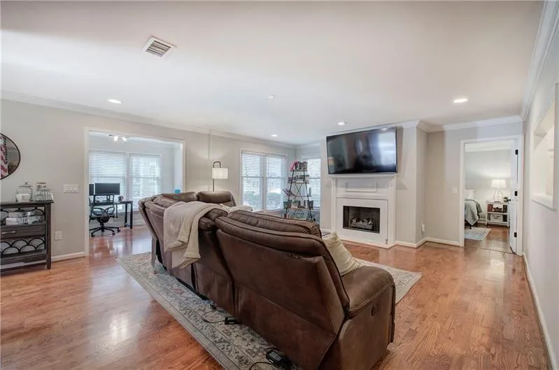 505 Bainbridge Drive, Atlanta, Georgia 30327, 2 Bedrooms Bedrooms, ,2 BathroomsBathrooms,Residential,Sold,505 Bainbridge Drive,7559442