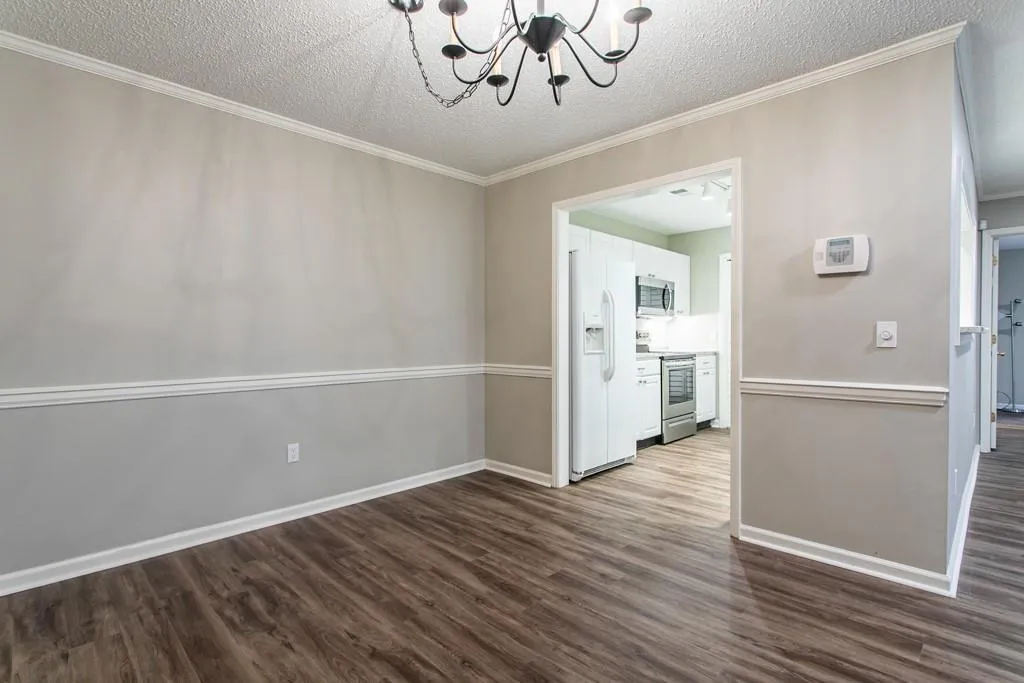 501 Abingdon Way, Sandy Springs, Georgia 30328, 2 Bedrooms Bedrooms, ,2 BathroomsBathrooms,Residential,Sold,501 Abingdon Way,6820980