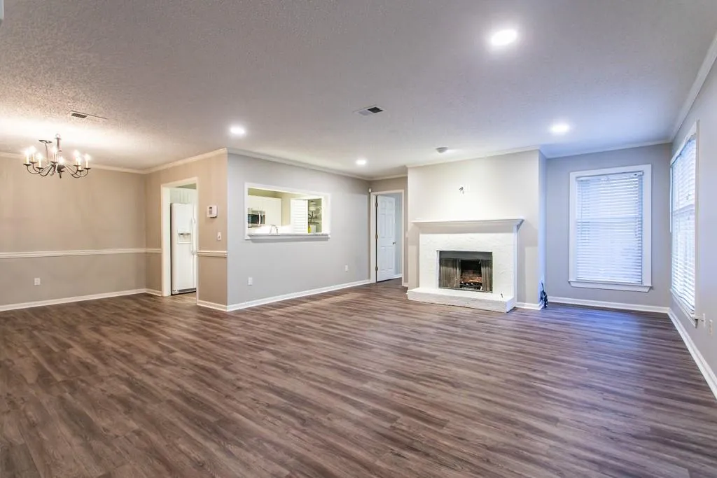 501 Abingdon Way, Sandy Springs, Georgia 30328, 2 Bedrooms Bedrooms, ,2 BathroomsBathrooms,Residential,Sold,501 Abingdon Way,6820980
