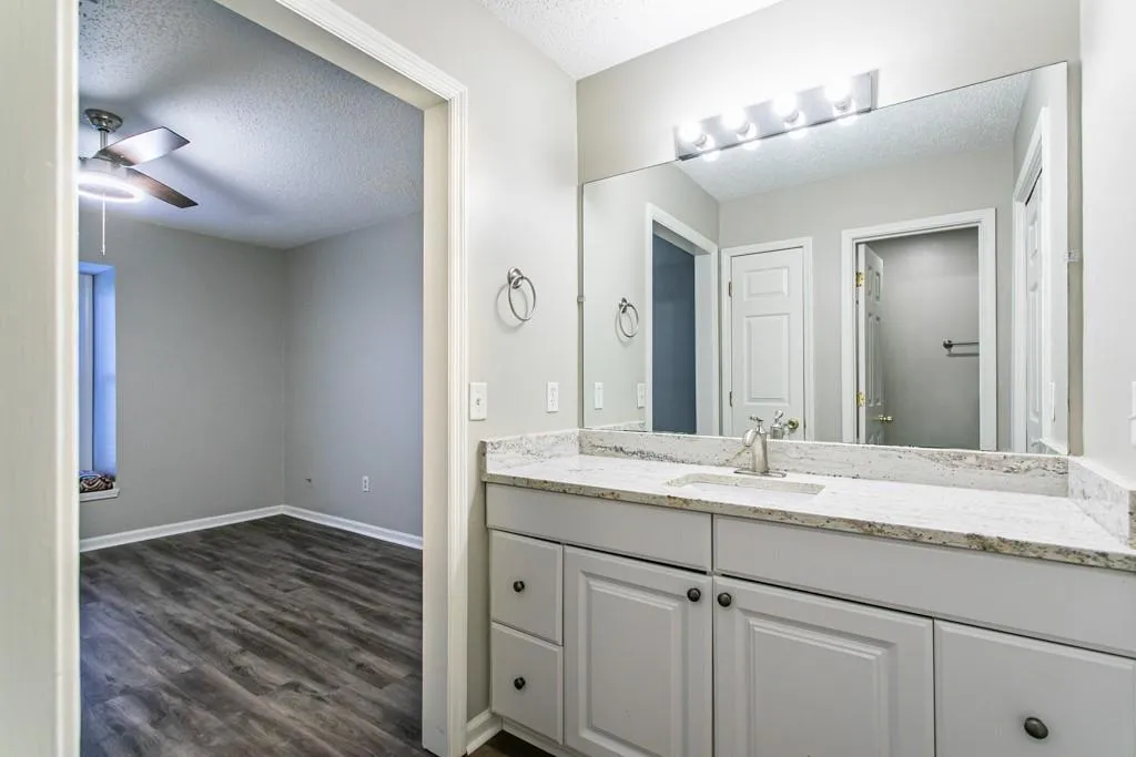 501 Abingdon Way, Sandy Springs, Georgia 30328, 2 Bedrooms Bedrooms, ,2 BathroomsBathrooms,Residential,Sold,501 Abingdon Way,6820980