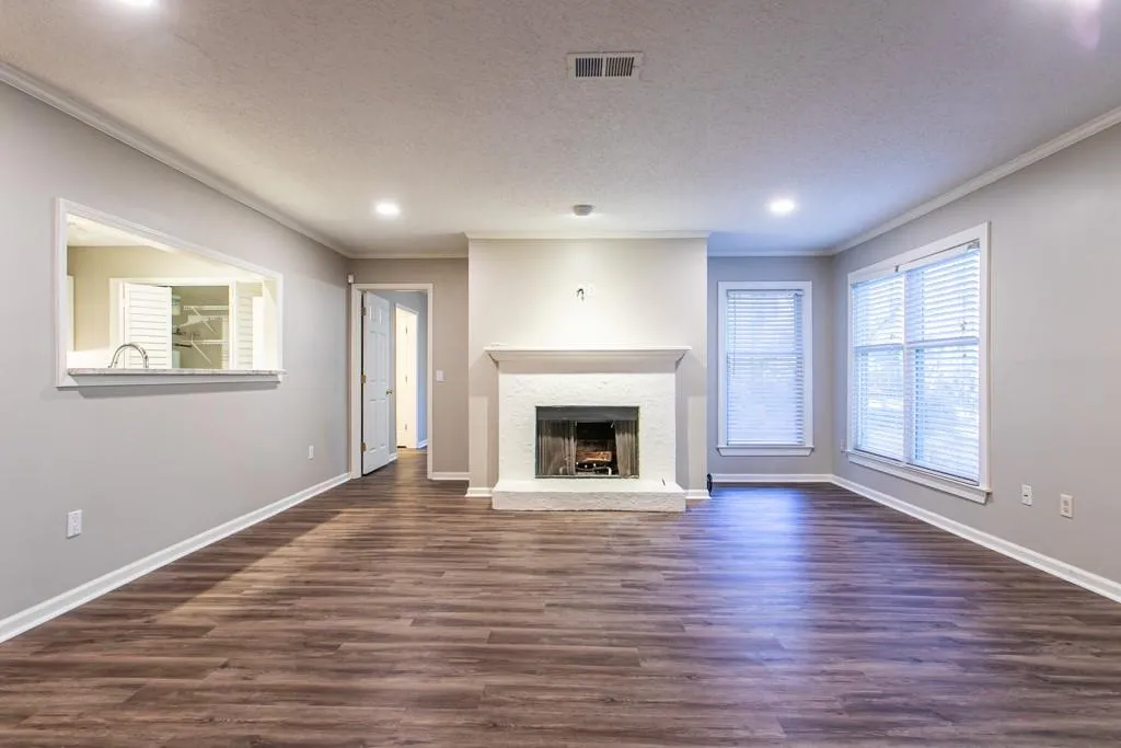 501 Abingdon Way, Sandy Springs, Georgia 30328, 2 Bedrooms Bedrooms, ,2 BathroomsBathrooms,Residential,Sold,501 Abingdon Way,6820980