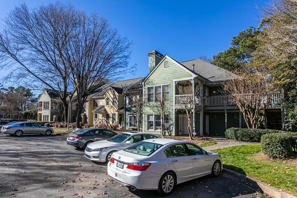 501 Abingdon Way, Sandy Springs, Georgia 30328, 2 Bedrooms Bedrooms, ,2 BathroomsBathrooms,Residential,Sold,501 Abingdon Way,6820980