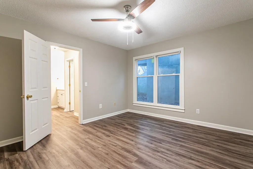 501 Abingdon Way, Sandy Springs, Georgia 30328, 2 Bedrooms Bedrooms, ,2 BathroomsBathrooms,Residential,Sold,501 Abingdon Way,6820980