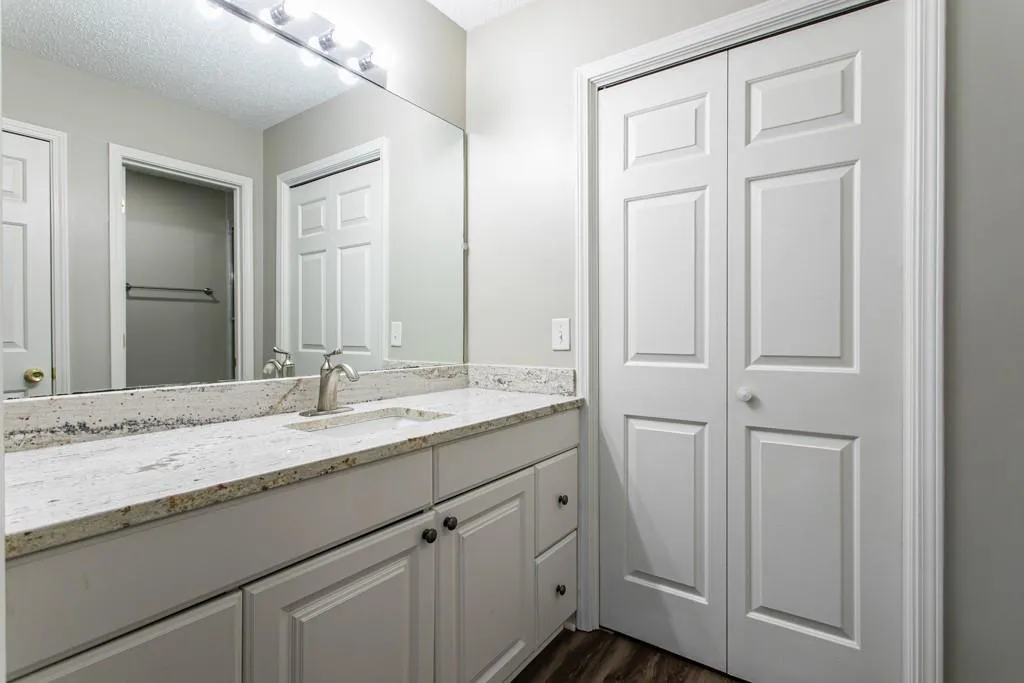 501 Abingdon Way, Sandy Springs, Georgia 30328, 2 Bedrooms Bedrooms, ,2 BathroomsBathrooms,Residential,Sold,501 Abingdon Way,6820980