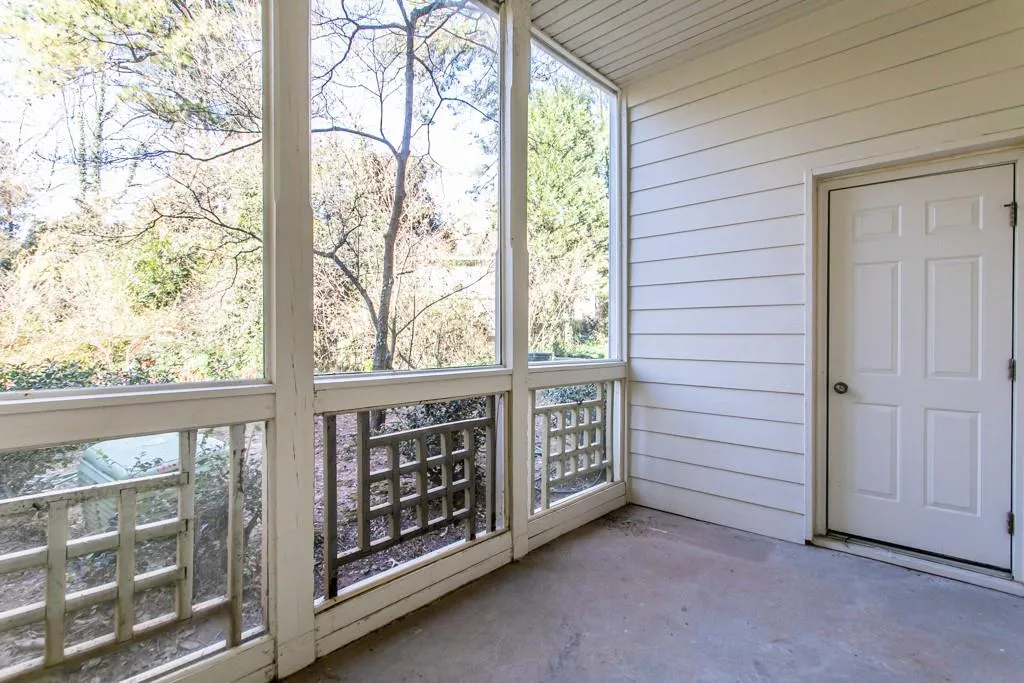 501 Abingdon Way, Sandy Springs, Georgia 30328, 2 Bedrooms Bedrooms, ,2 BathroomsBathrooms,Residential,Sold,501 Abingdon Way,6820980