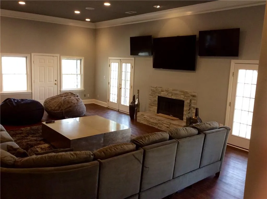 5078 Riverview Road, Atlanta, Georgia 30327, 7 Bedrooms Bedrooms, ,9 BathroomsBathrooms,Residential,Sold,5078 Riverview Road,5657720