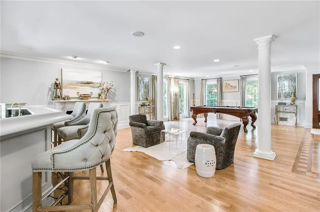 6110 Heards Creek Drive, Atlanta, Georgia 30328, 5 Bedrooms Bedrooms, ,4 BathroomsBathrooms,Residential,Sold,6110 Heards Creek Drive,7514887