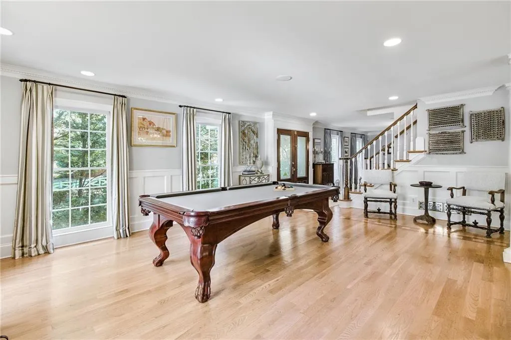 6110 Heards Creek Drive, Atlanta, Georgia 30328, 5 Bedrooms Bedrooms, ,4 BathroomsBathrooms,Residential,Sold,6110 Heards Creek Drive,7514887