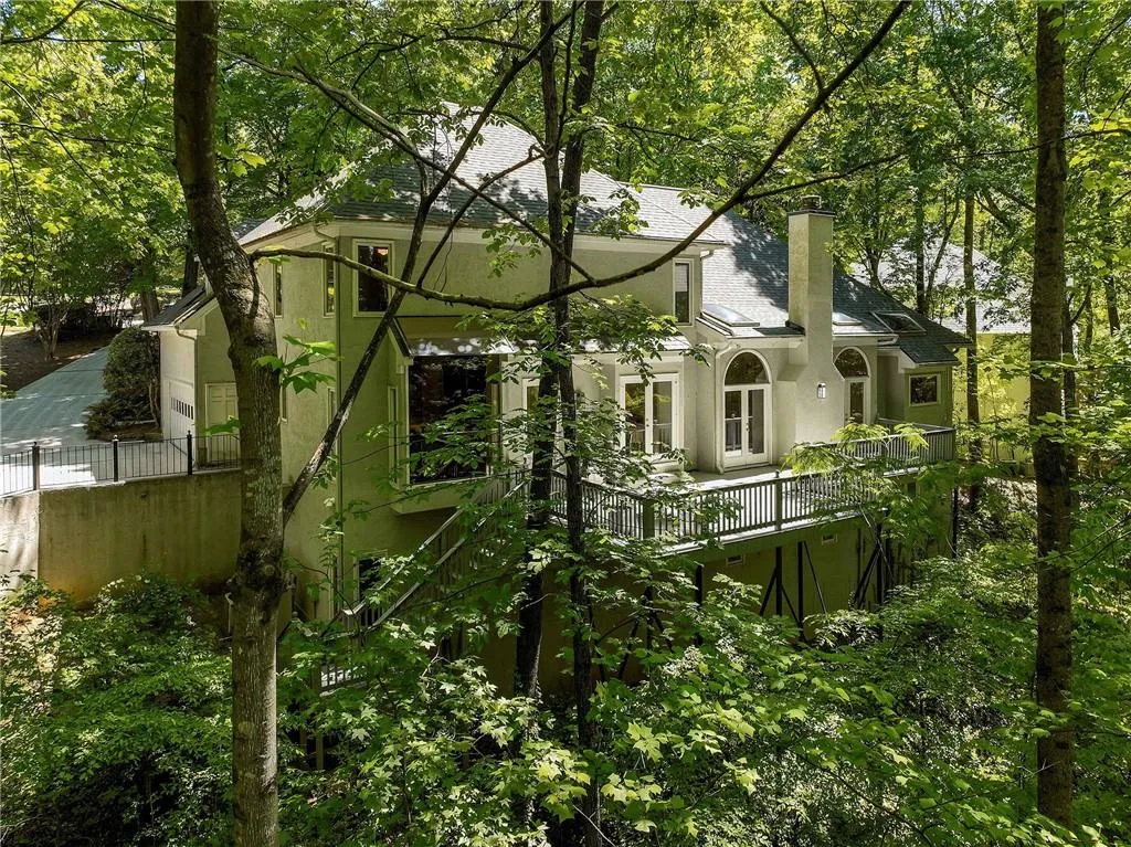 5660 Errol Place, Atlanta, Georgia 30327, 4 Bedrooms Bedrooms, ,4 BathroomsBathrooms,Residential,For Sale,5660 Errol Place,7739487
